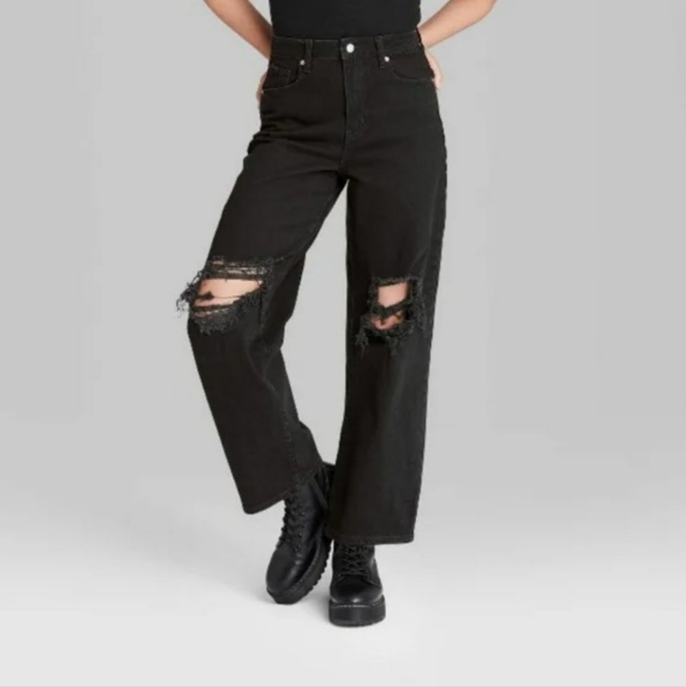 Black Distressed Women's Jeans